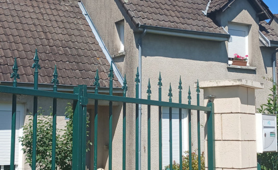 Maison "faux type 4" - 82 m² - Brevonnes