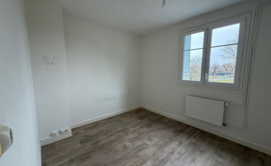 Appartement Type 5 - 66 m² - Bar Sur Aube