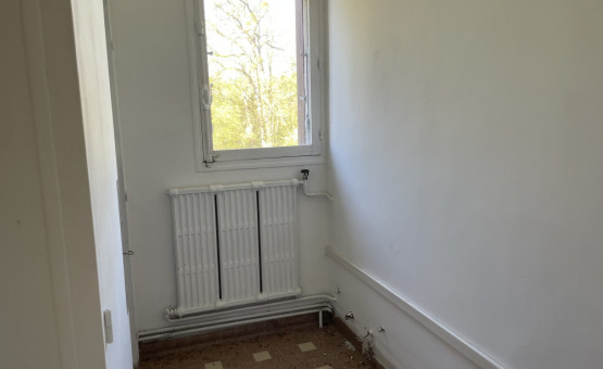 Maison à ARCIS SUR AUBE (ex Trésorerie) - Arcis-Sur-Aube