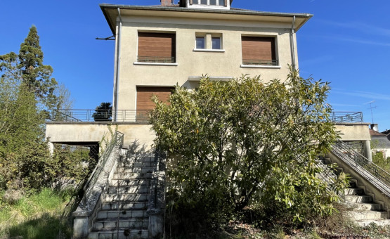 Maison à ARCIS SUR AUBE (ex Trésorerie) - Arcis-Sur-Aube