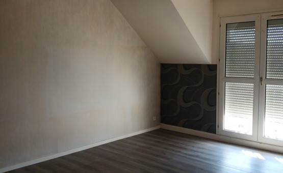 Appartement Chambre - 32 m² - Mussy Sur Seine