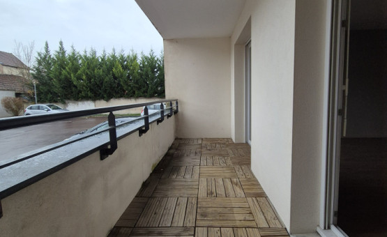 Appartement "faux type 4" - 80 m² - Romilly Sur Seine