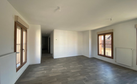 Appartement Type 4 - 92 m² - Bar Sur Aube