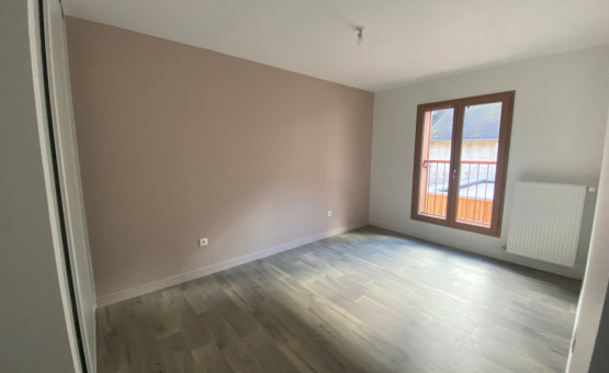 Appartement Type 4 - 92 m² - Bar Sur Aube