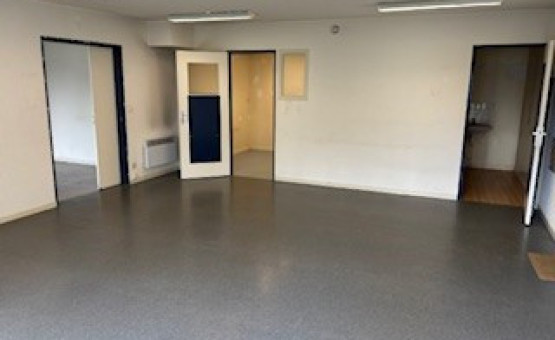 Local professionnel - 66 m² - Troyes